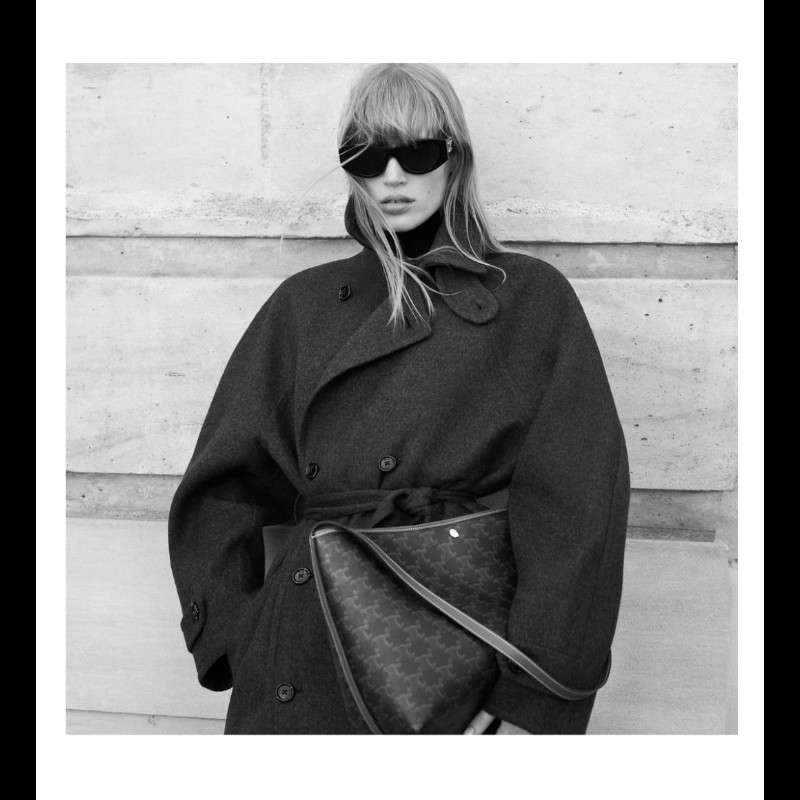 CELINE SOFT SHOPPER BAG IN TRIOMPHE CANVAS AND CALFSKIN 標誌印花及牛皮革柔軟購物袋 肩背包 斜背包 全新品-0