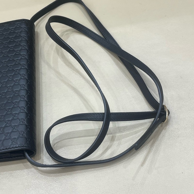 Gucci古馳黑色全皮壓花woc斜背包-15