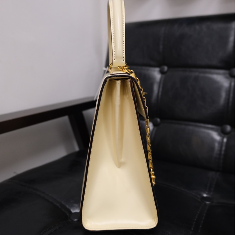 Celine Leather Hand Bag 賽琳奶油白中古Kelly懷表扣手提包-3