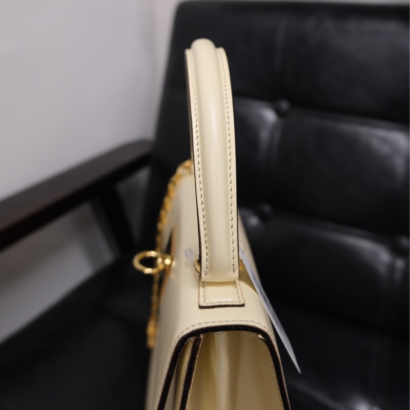 Celine Leather Hand Bag 賽琳奶油白中古Kelly懷表扣手提包-6