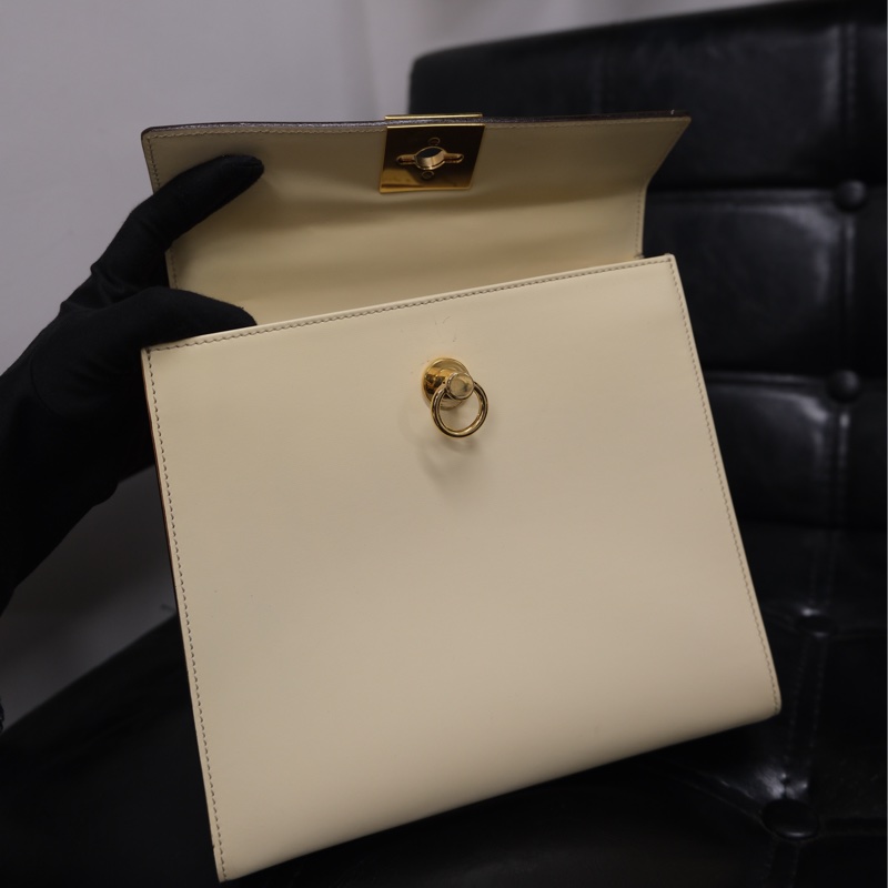 Celine Leather Hand Bag 賽琳奶油白中古Kelly懷表扣手提包-9