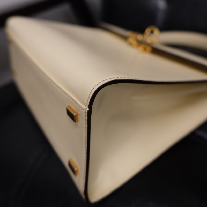 Celine Leather Hand Bag 賽琳奶油白中古Kelly懷表扣手提包-12