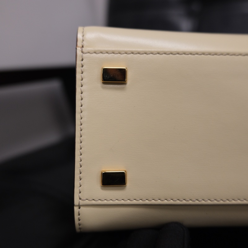 Celine Leather Hand Bag 賽琳奶油白中古Kelly懷表扣手提包-21