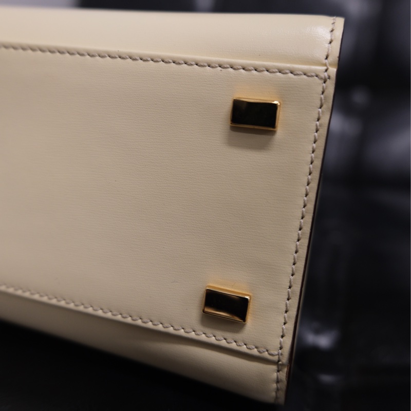 Celine Leather Hand Bag 賽琳奶油白中古Kelly懷表扣手提包-22