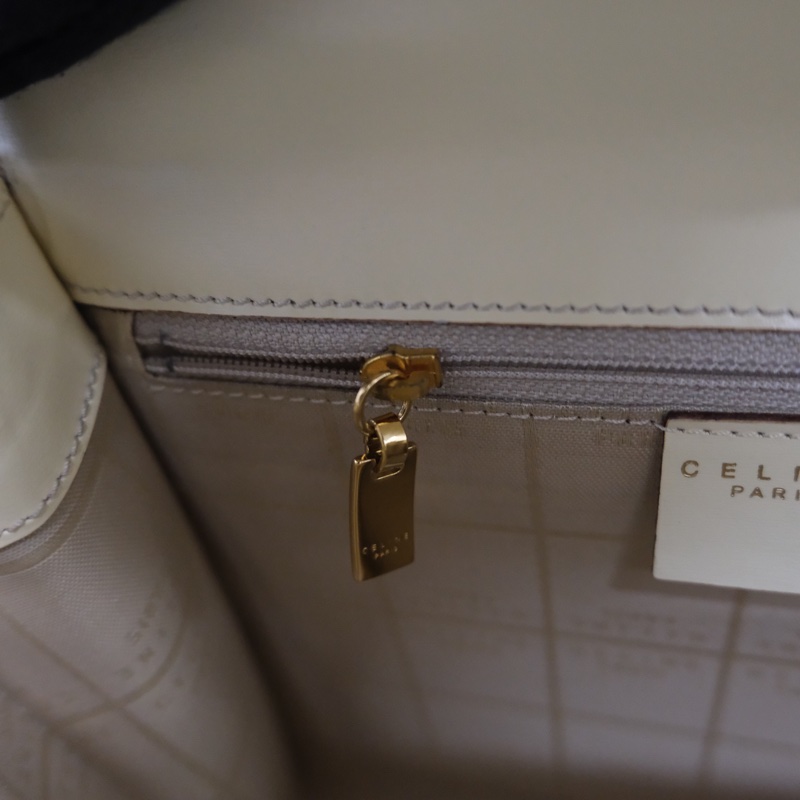 Celine Leather Hand Bag 賽琳奶油白中古Kelly懷表扣手提包-26