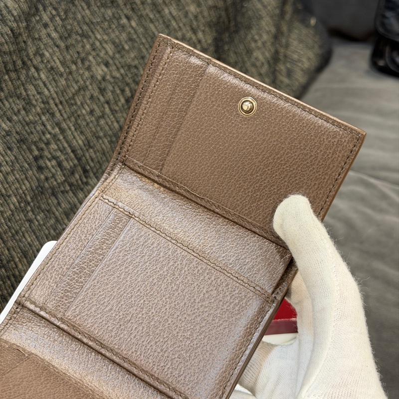 #近新閒置 #全配🉑送禮 Gucci新款老花三折短夾 #全網最低💰-11