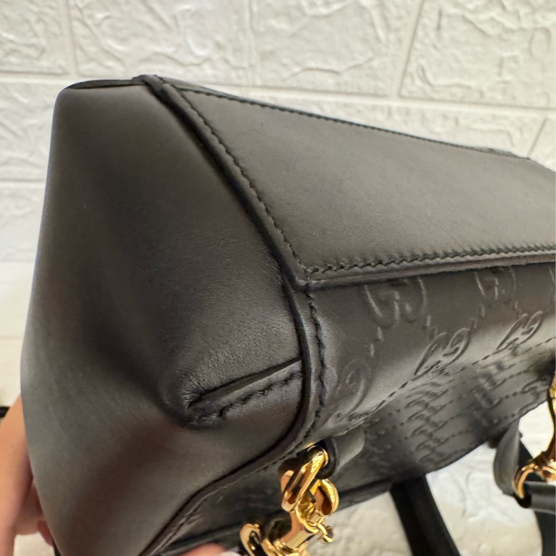 Gucci黑壓紋mini後背包-5