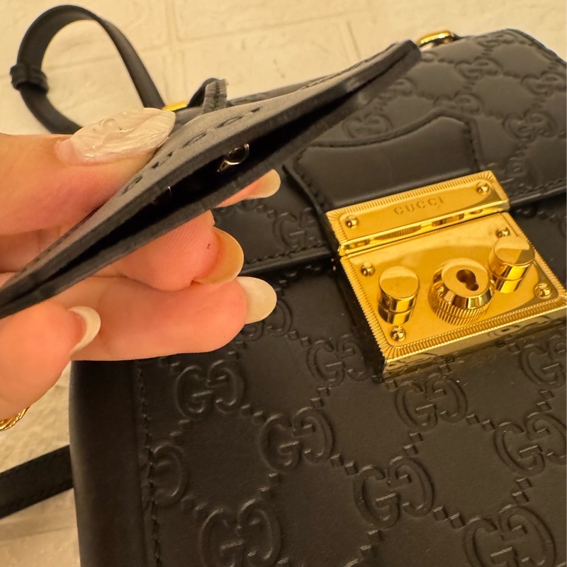 Gucci黑壓紋mini後背包-15