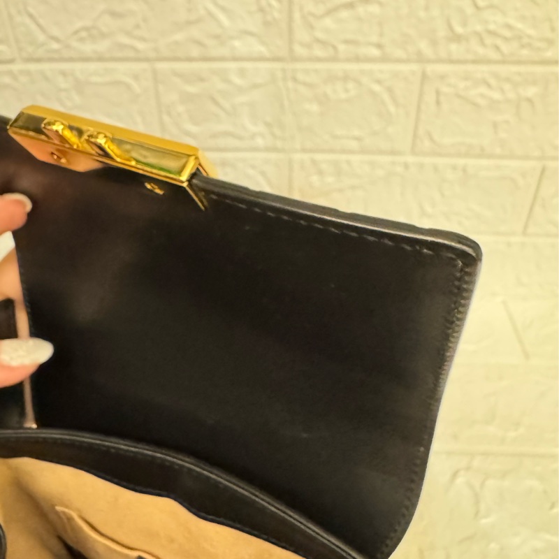 Gucci黑壓紋mini後背包-24