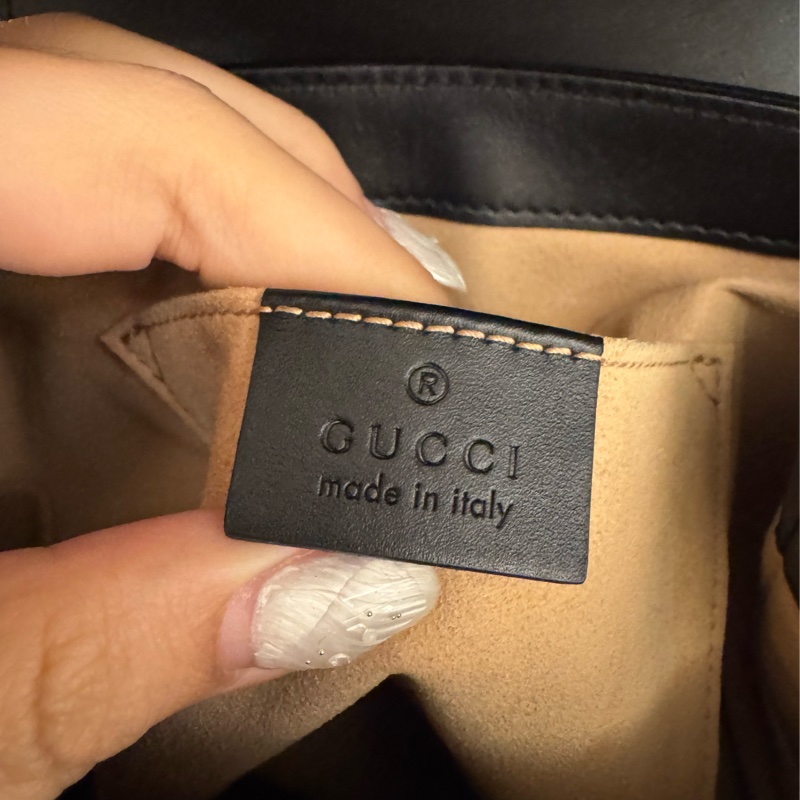 Gucci黑壓紋mini後背包-40