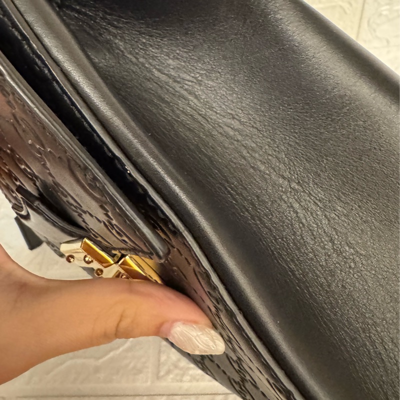 Gucci黑壓紋mini後背包-46