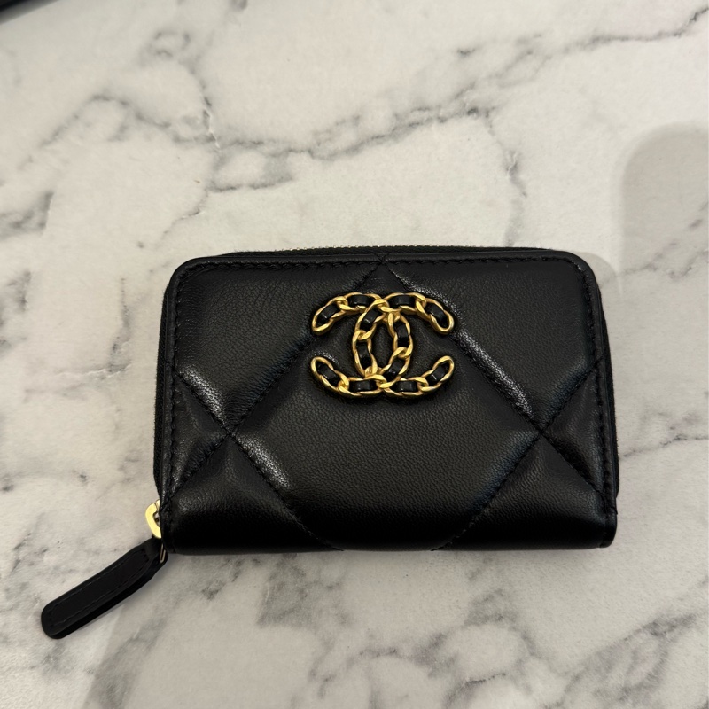 Chanel黑色19ㄇ拉零錢包-1