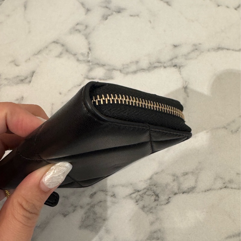 Chanel黑色19ㄇ拉零錢包-9