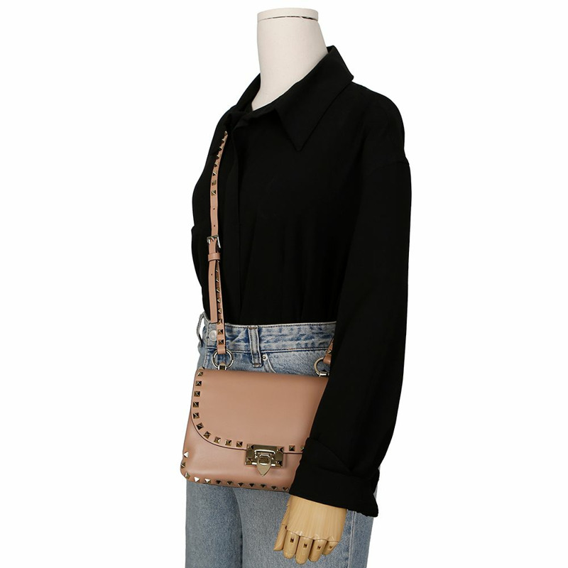 VALENTINO 鉚釘肩斜背包 2B0F12-10