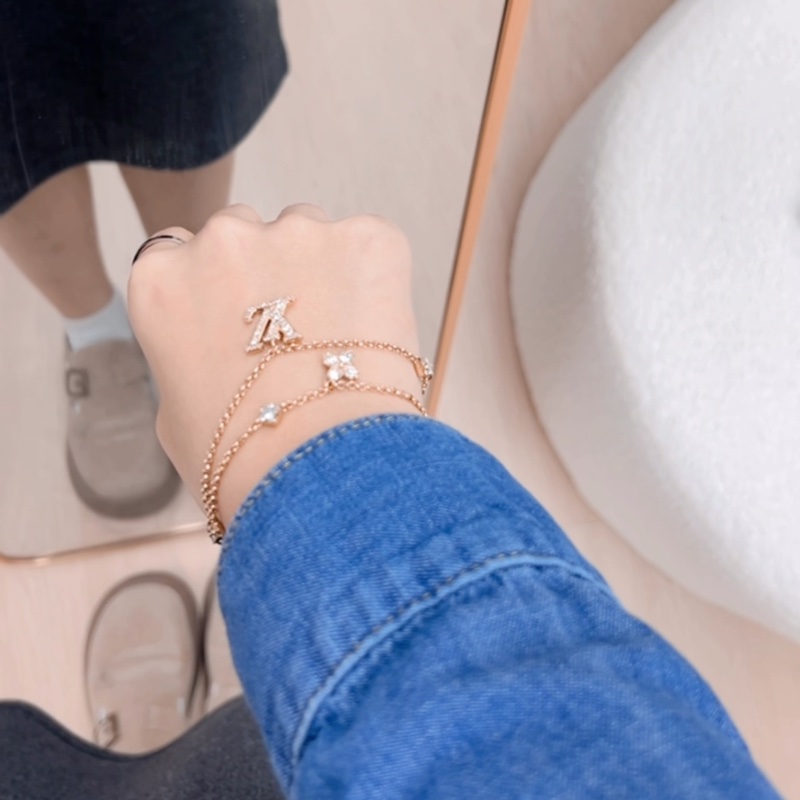 Lv lady 水鑽雙圈手鏈-4
