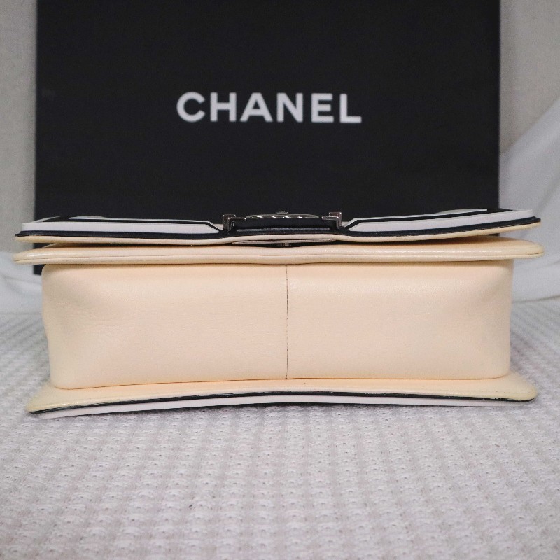 CHANEL 奶油白拼黑白 中號 LEBOY 鏈條包 絕版限量款-5