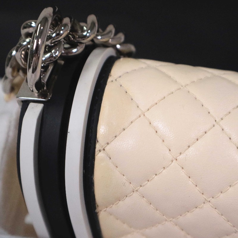 CHANEL 奶油白拼黑白 中號 LEBOY 鏈條包 絕版限量款-7