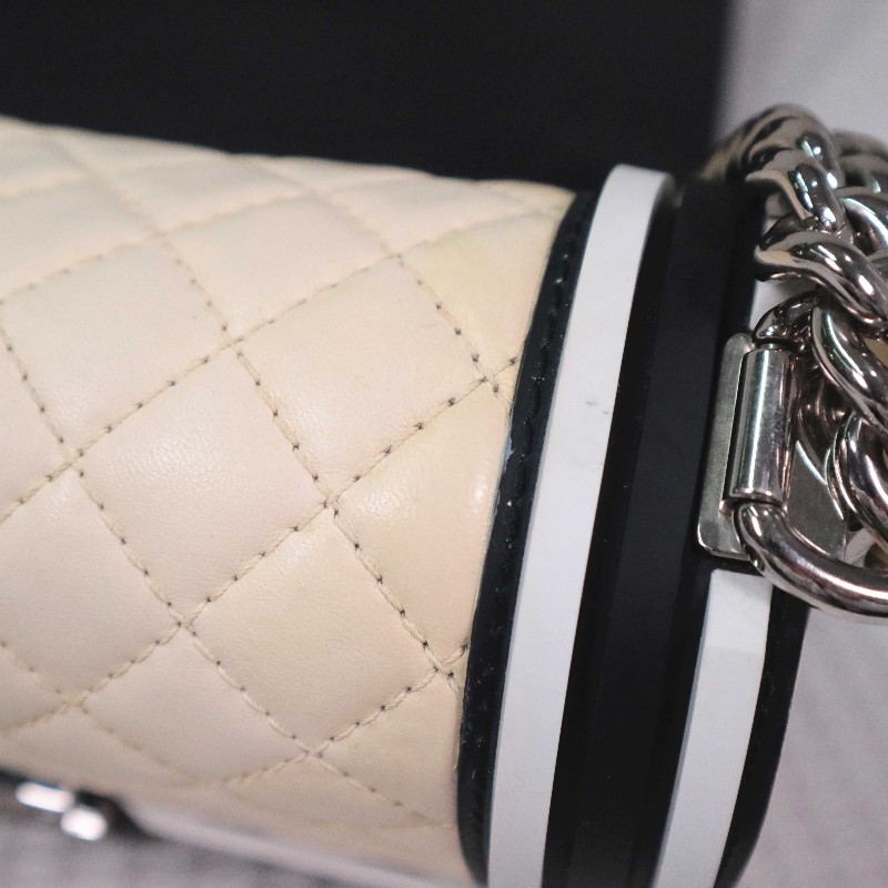 CHANEL 奶油白拼黑白 中號 LEBOY 鏈條包 絕版限量款-9