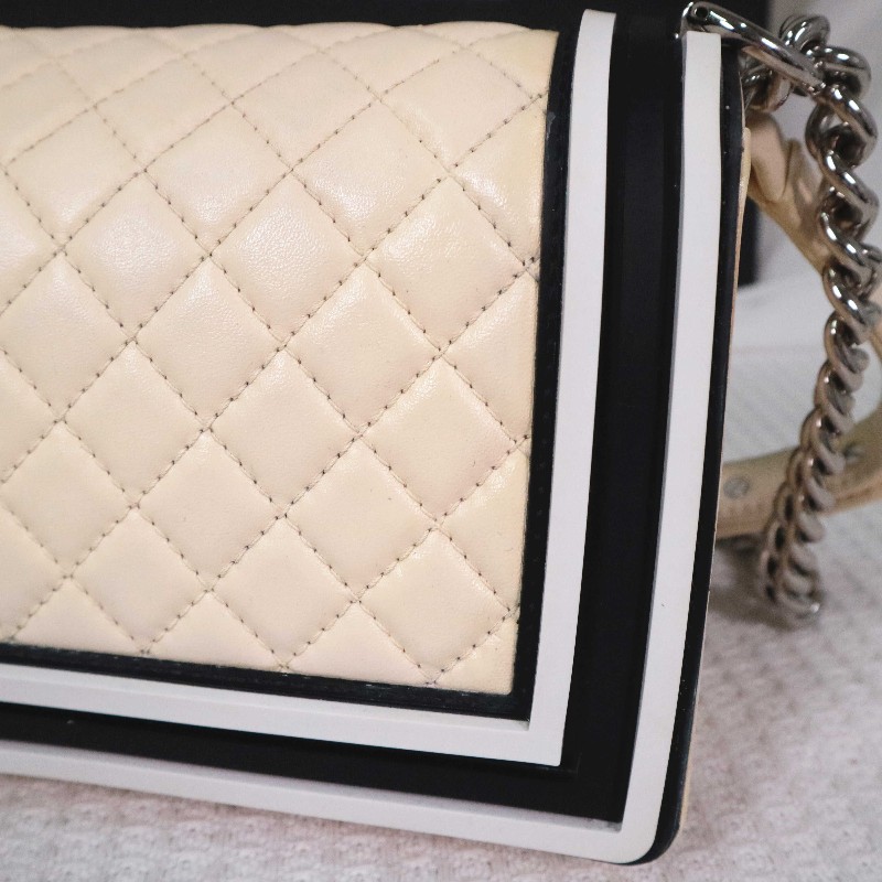 CHANEL 奶油白拼黑白 中號 LEBOY 鏈條包 絕版限量款-18