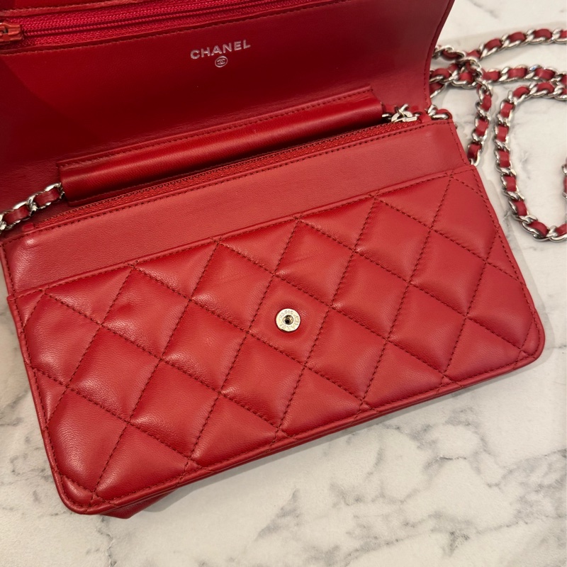 chanel紅菱格銀雙C woc  價格甜到不行✨✨-16