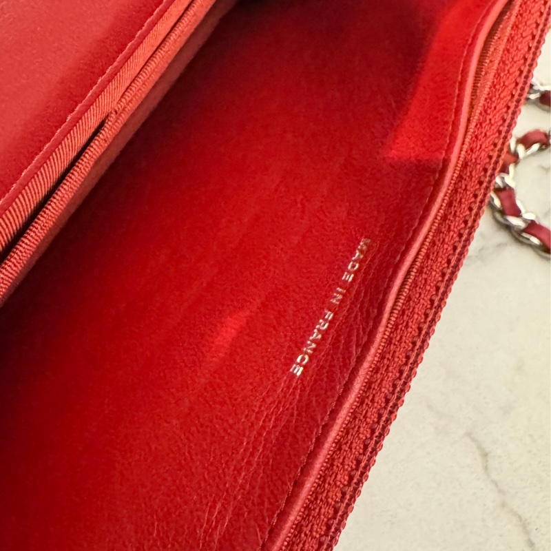 chanel紅菱格銀雙C woc  價格甜到不行✨✨-25