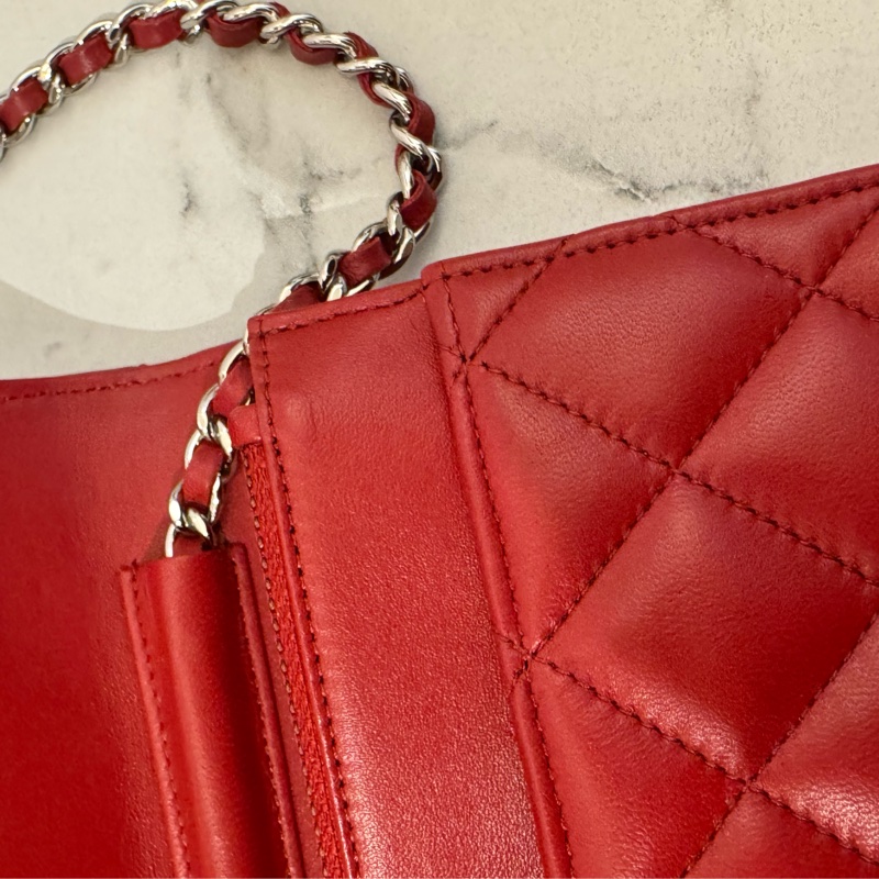 chanel紅菱格銀雙C woc  價格甜到不行✨✨-38