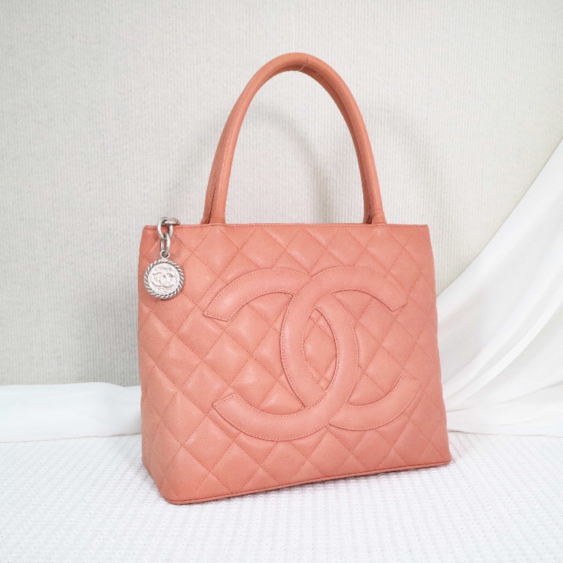 CHANEL 希爾頓 tote 🧡橘粉色托特包菱格紋+大雙C 魚子醬牛皮-1