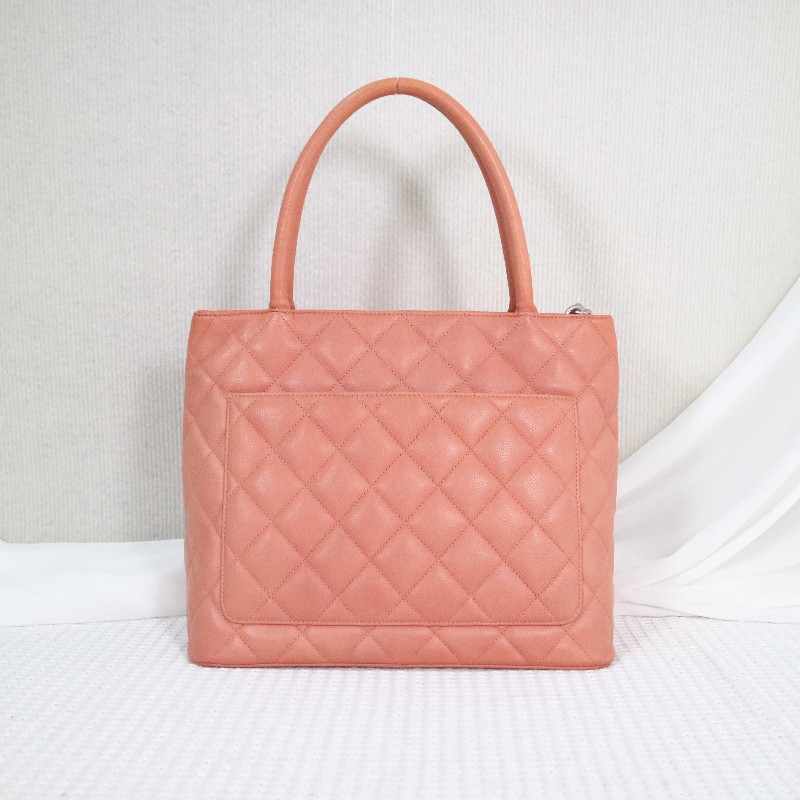 CHANEL 希爾頓 tote 🧡橘粉色托特包菱格紋+大雙C 魚子醬牛皮-2