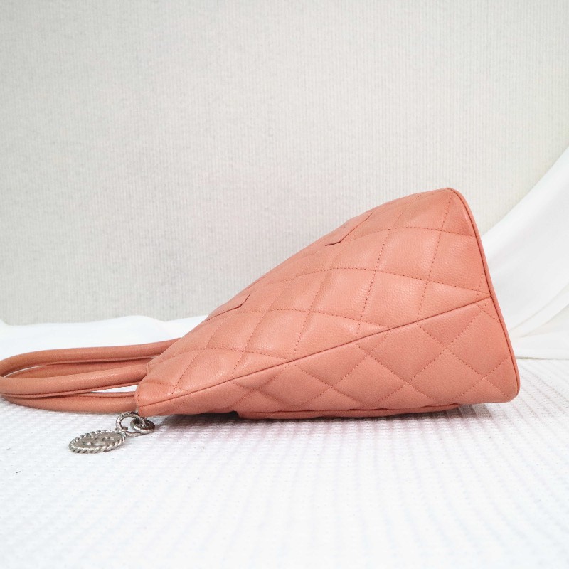 CHANEL 希爾頓 tote 🧡橘粉色托特包菱格紋+大雙C 魚子醬牛皮-3