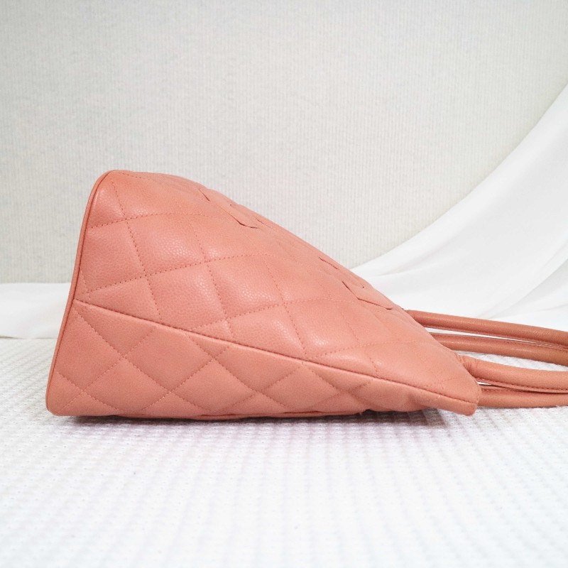 CHANEL 希爾頓 tote 🧡橘粉色托特包菱格紋+大雙C 魚子醬牛皮-5