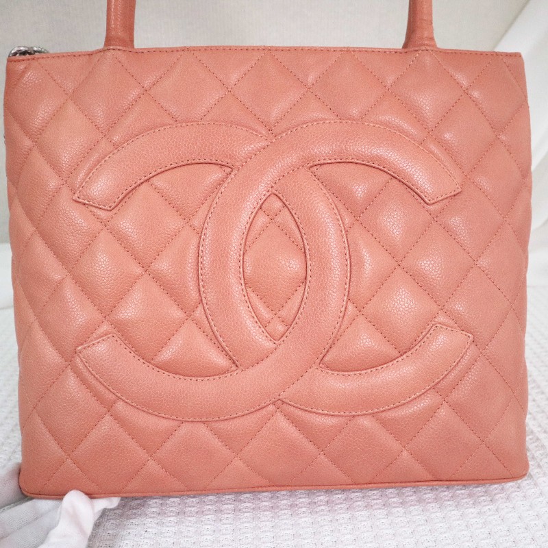 CHANEL 希爾頓 tote 🧡橘粉色托特包菱格紋+大雙C 魚子醬牛皮-6