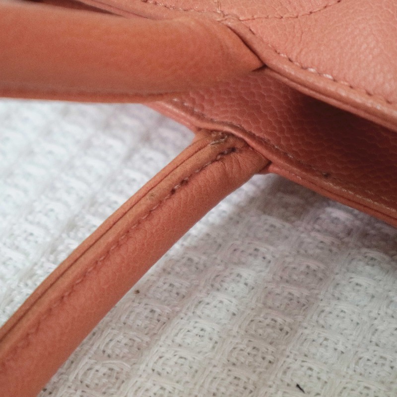 CHANEL 希爾頓 tote 🧡橘粉色托特包菱格紋+大雙C 魚子醬牛皮-16