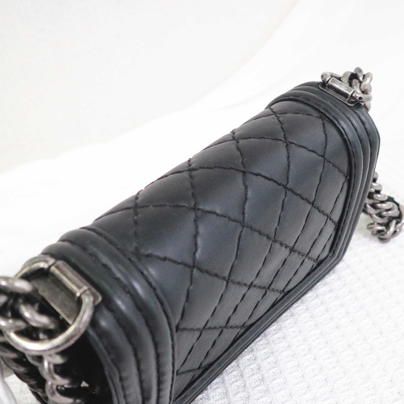 CHANEL 小號 BOY 黑銀鏈條包菱格紋牛皮 肩背包斜背包-13