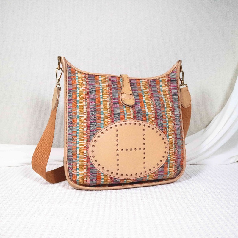 HERMES  EVELYNE 29 絕版羊切皮工藝 肩背包-1