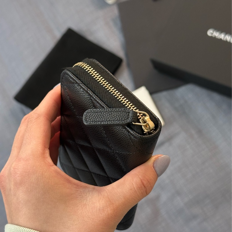 Chanel 24S 雕花LOGO加大零錢包-3