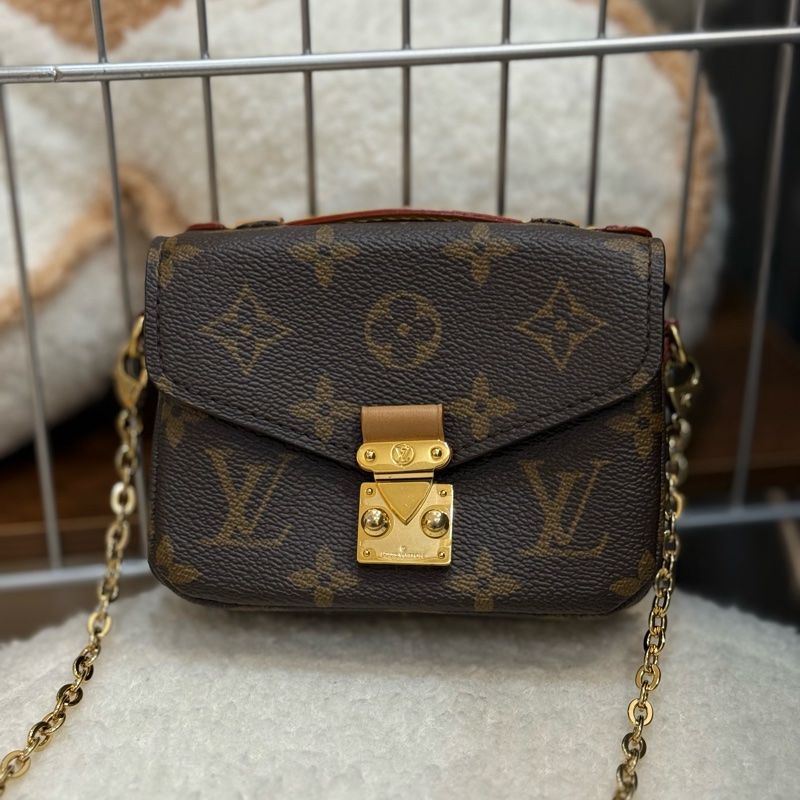 Lv迷你郵差包✨最新晶片款-0