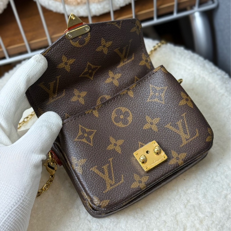 Lv迷你郵差包✨最新晶片款-7