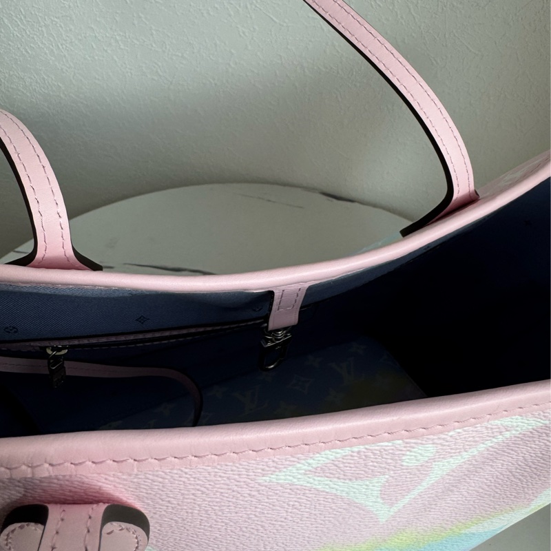 LV彩虹皮革NEVERFULL MM-11