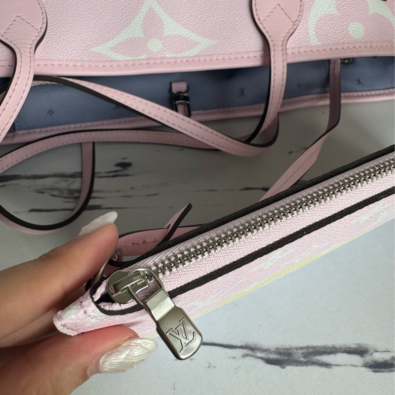 LV彩虹皮革NEVERFULL MM-36