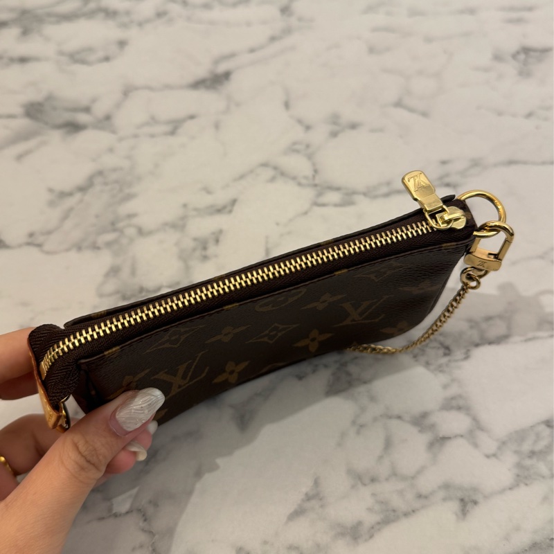 LV m68009花紋小金鏈包-2