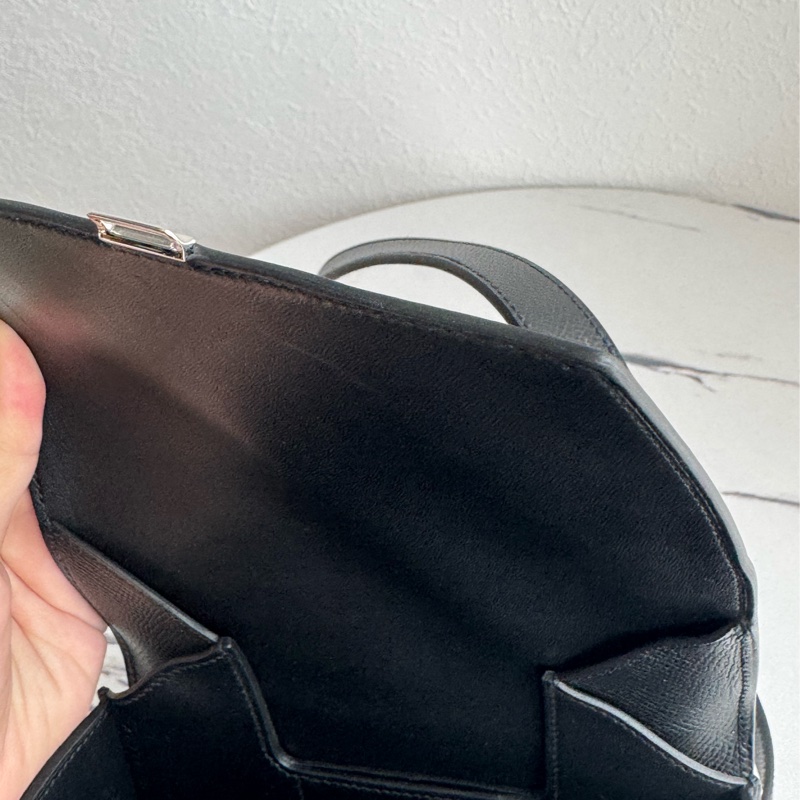 Hermes黑色銀釦Della屁股包-13