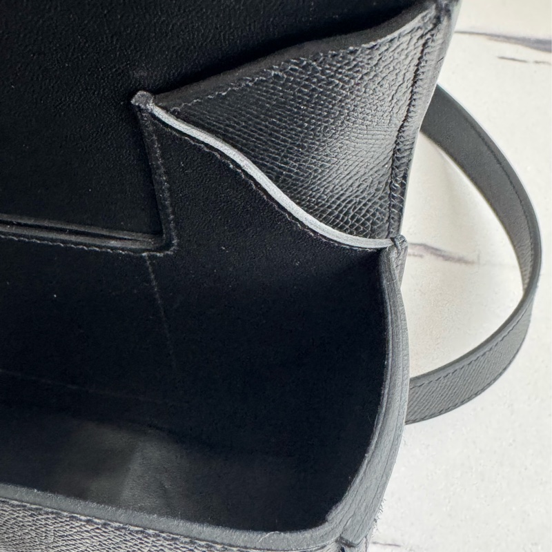 Hermes黑色銀釦Della屁股包-20