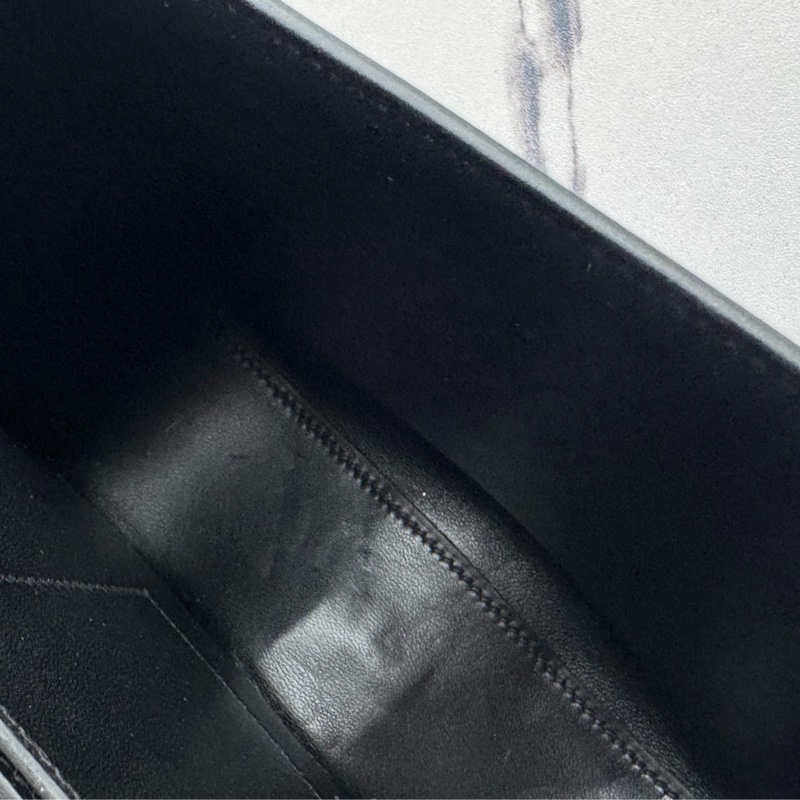 Hermes黑色銀釦Della屁股包-26