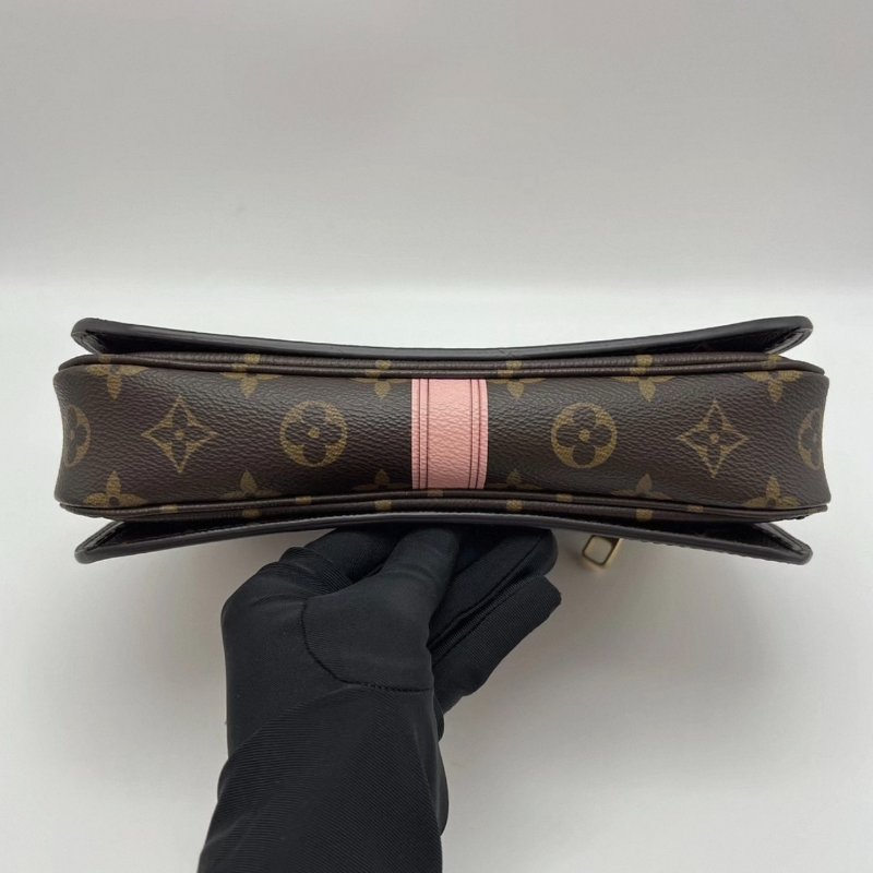 LV 限量款宮廷老花塗鴉郵差包 24.5*19*5 98新配件塵袋-3