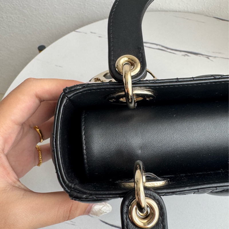 Dior黑羊皮金吊飾5格黛妃包-16