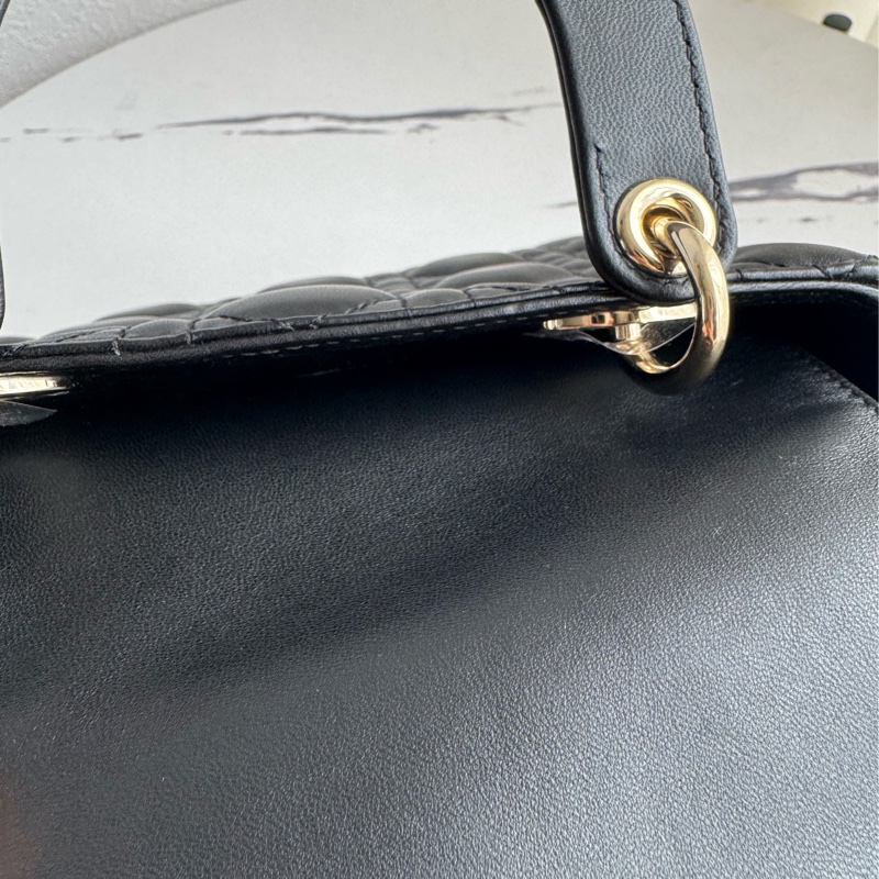 Dior黑羊皮金吊飾5格黛妃包-21