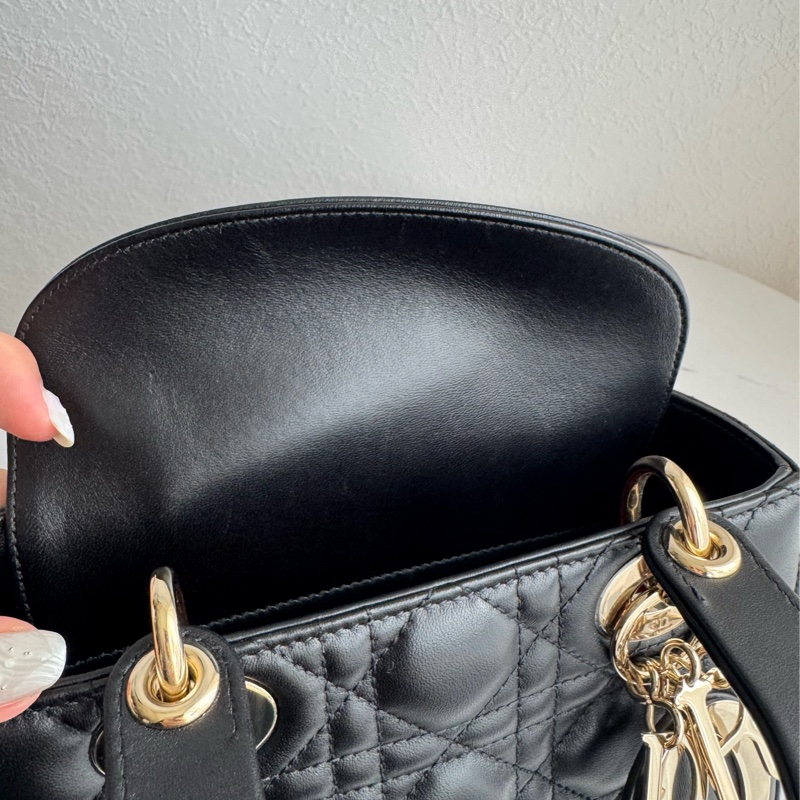 Dior黑羊皮金吊飾5格黛妃包-22