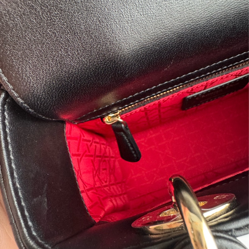 Dior黑羊皮金吊飾5格黛妃包-26