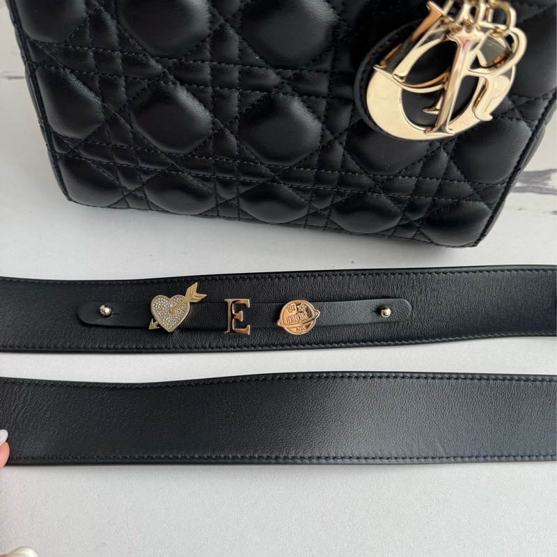 Dior黑羊皮金吊飾5格黛妃包-35