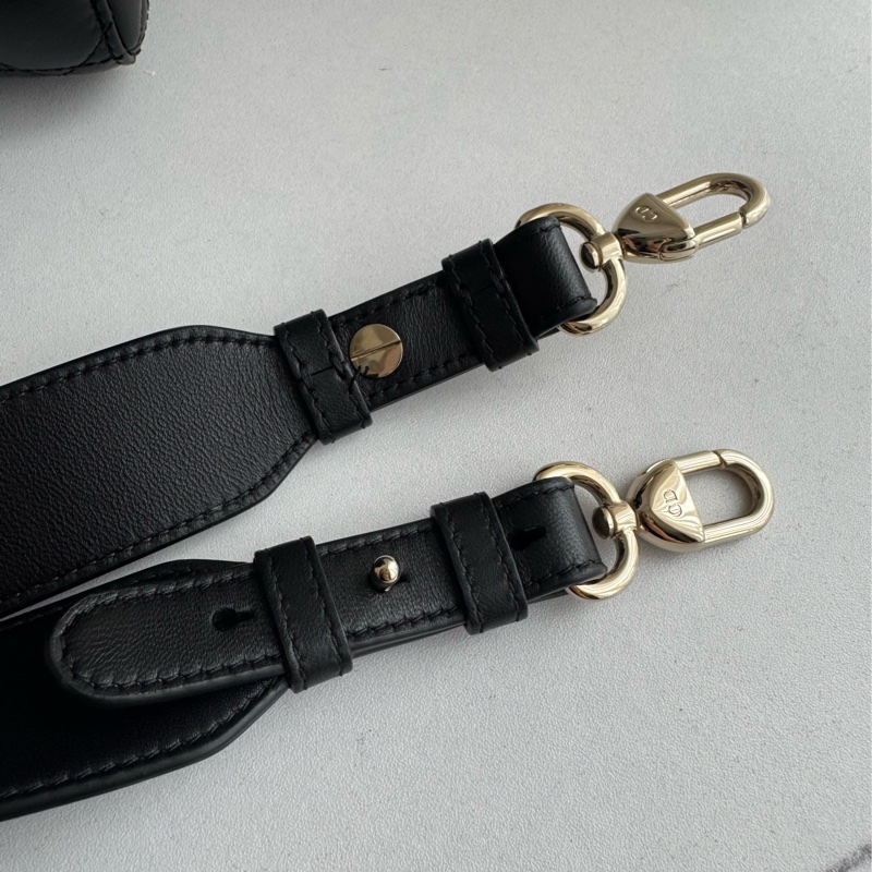 Dior黑羊皮金吊飾5格黛妃包-37